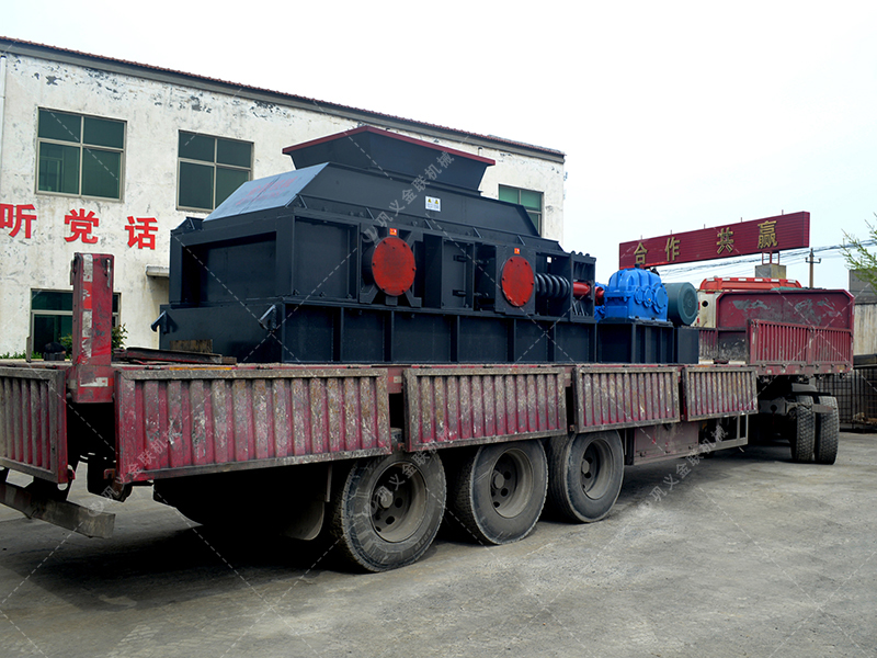 對(duì)輥破碎機(jī)的結(jié)構(gòu)制在怎樣的？?jī)?yōu)勢(shì)有哪些？