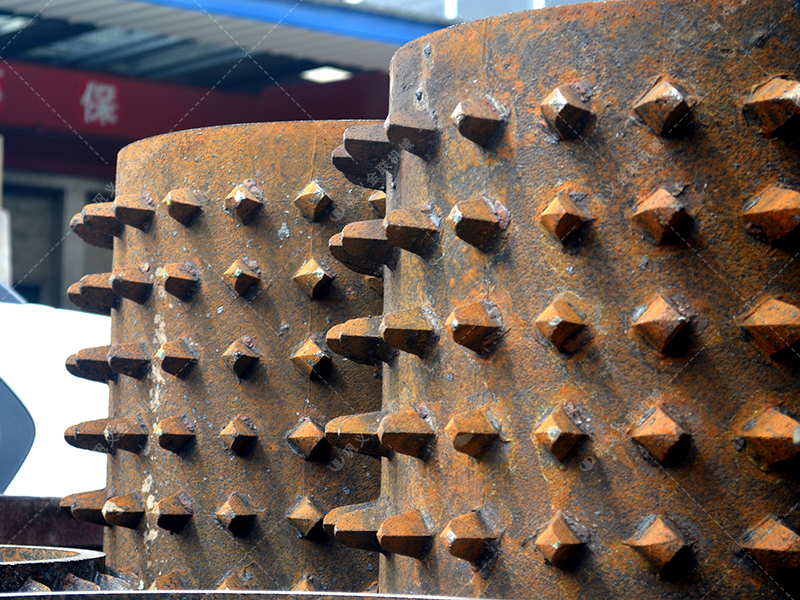 雙齒輥破碎機(jī)怎么選購(gòu)，安裝要點(diǎn)有哪些？