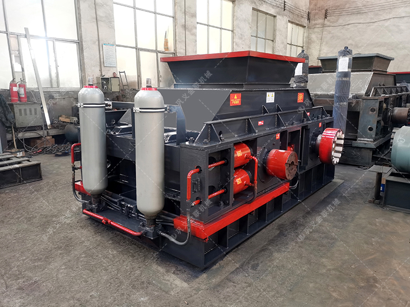 建筑用砂配置的液壓對(duì)輥制砂機(jī)多少錢一臺(tái)？