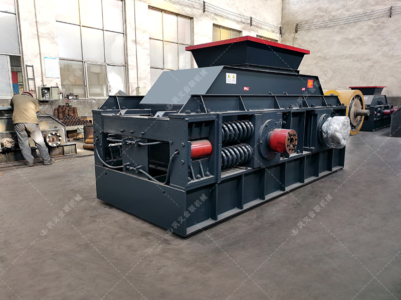 鵝卵石對輥破碎機介紹，為什么選擇金聯(lián)機械？