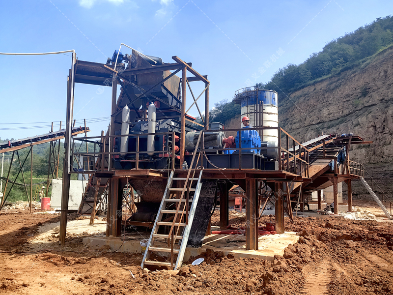 金聯(lián)機(jī)械生產(chǎn)的1510液壓對輥制砂機(jī)怎么樣？附現(xiàn)場案例