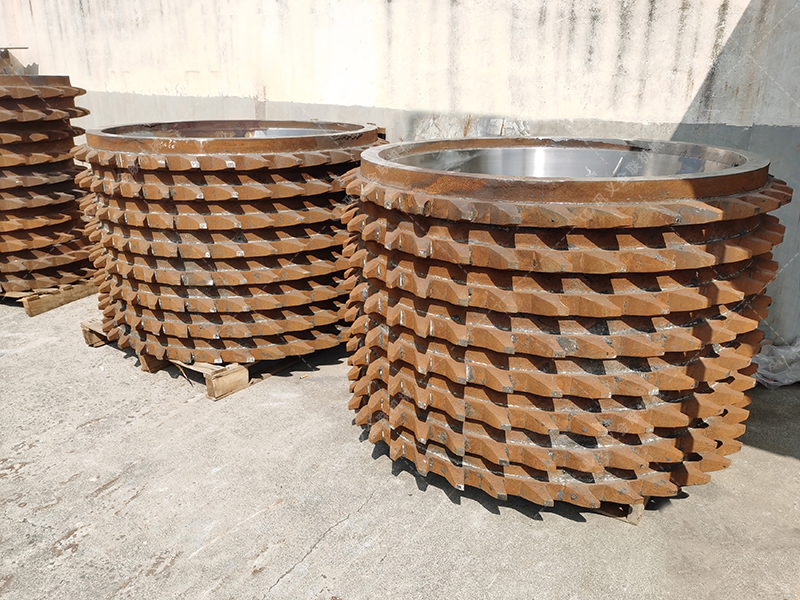 狼牙破碎機是什么設備？在哪些行業(yè)中有廣泛應用？