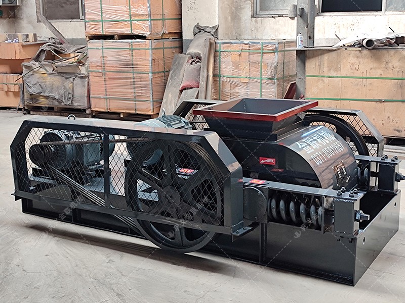 雙齒輥破碎機(jī)，如何解決大塊物料破碎的困擾？