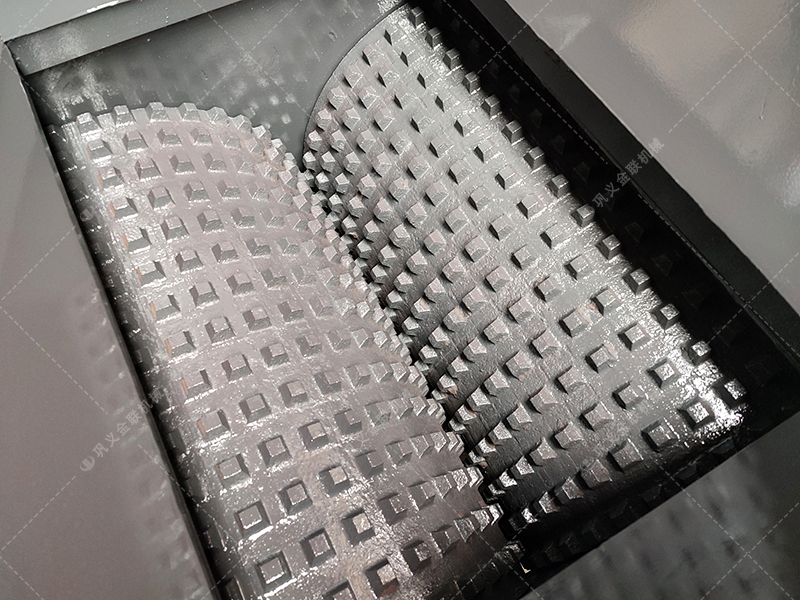 瀝青混合料性能不達(dá)標(biāo)？雙齒輥破碎機(jī)助你提升路面質(zhì)量