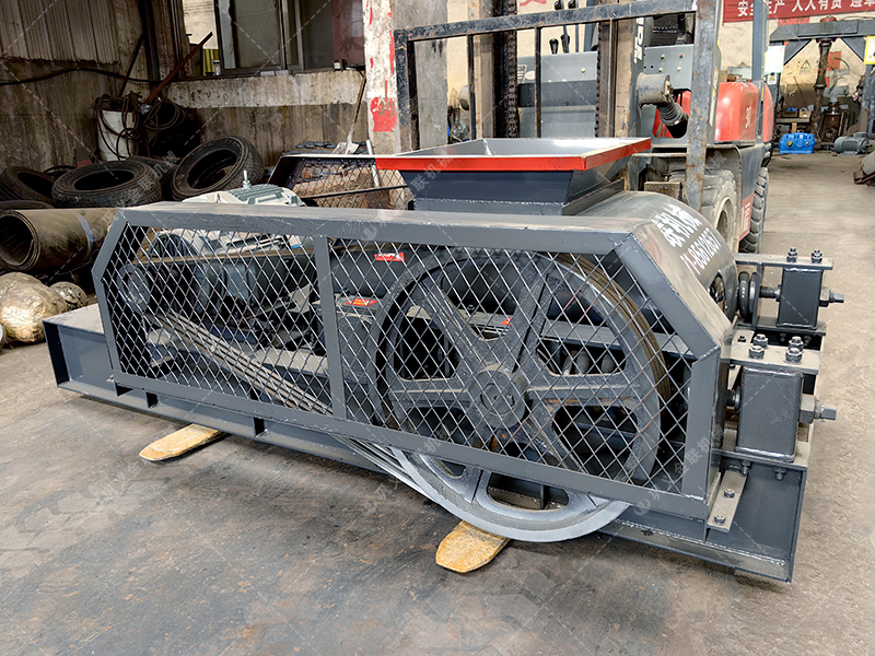 大塊煤矸石直接喂料會損壞設備？狼牙齒輥為何敢承諾'來者不拒'？