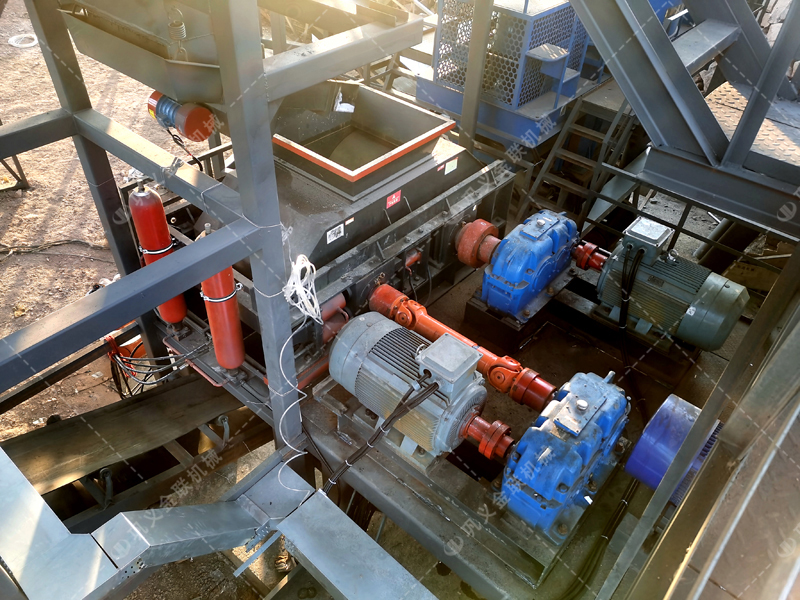 砂石級配不合理拖垮混凝土質(zhì)量？液壓對輥制砂機(jī)能否破解這一難題？